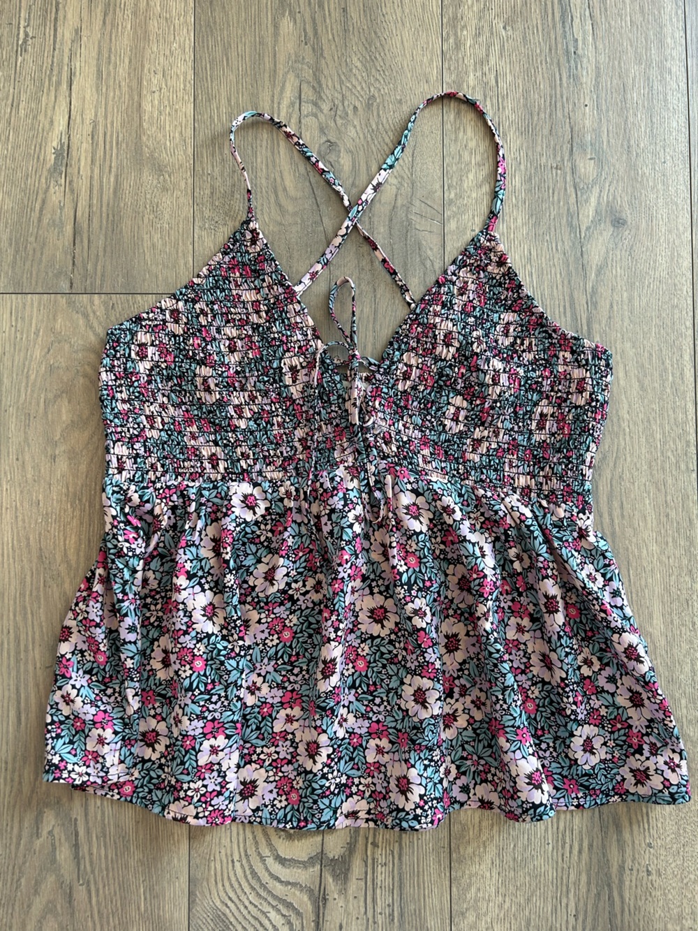 🦅 American Eagle Outfitters Pink Multi Floral Smocked Cami